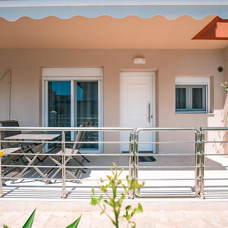 Milonas House Apartments Paralia Dionisiou Extérieur photo