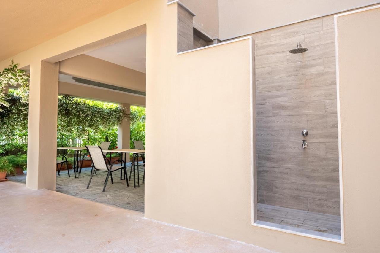 Milonas House Apartments Paralia Dionisiou Extérieur photo