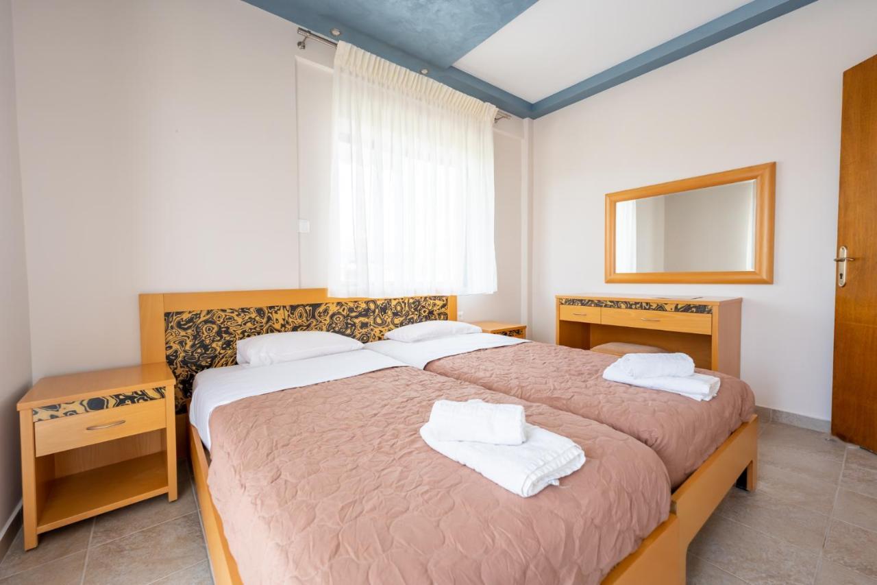 Milonas House Apartments Paralia Dionisiou Extérieur photo
