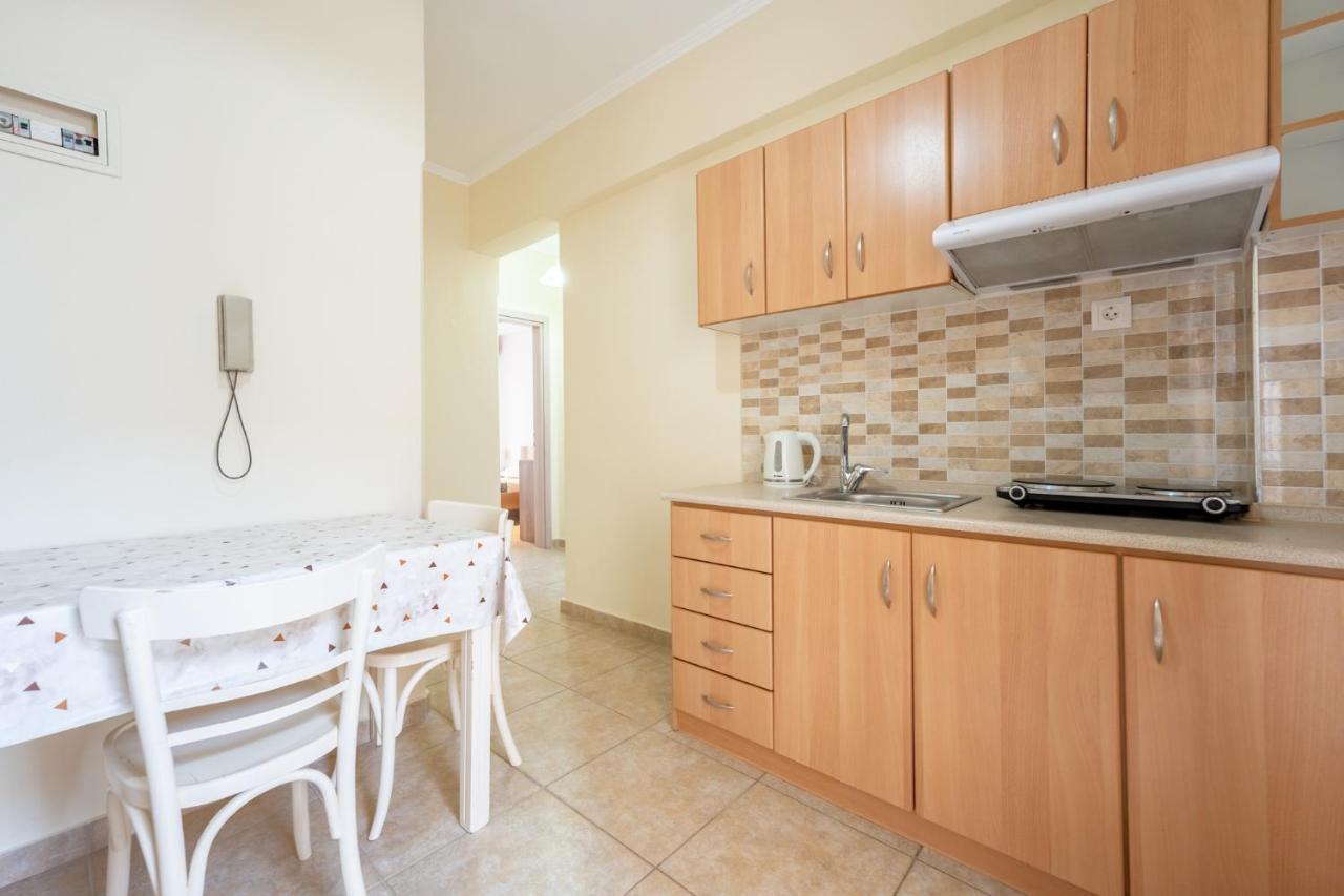 Milonas House Apartments Paralia Dionisiou Extérieur photo