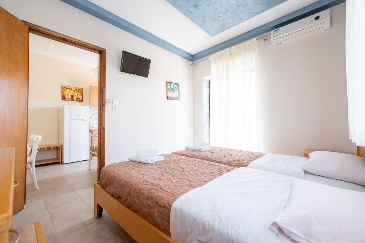 Milonas House Apartments Paralia Dionisiou Extérieur photo