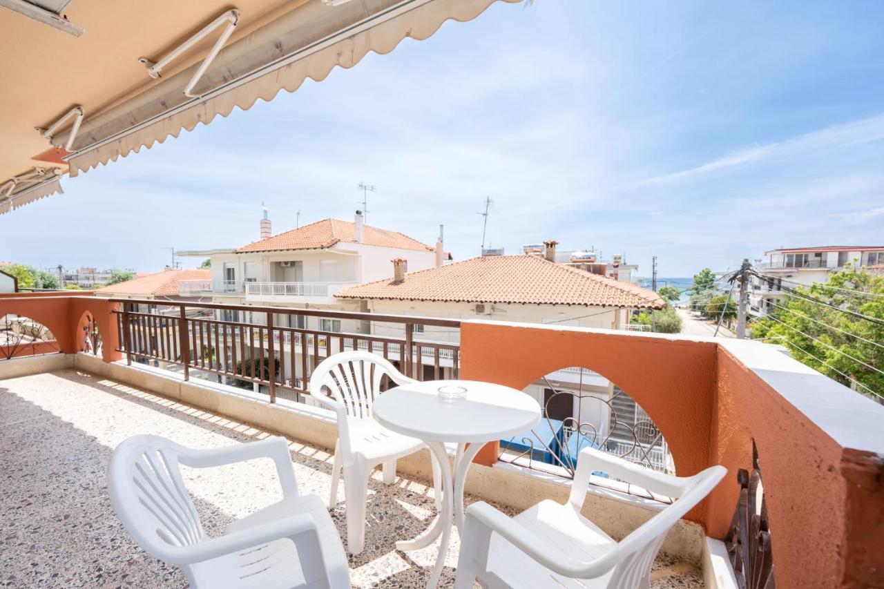Milonas House Apartments Paralia Dionisiou Extérieur photo
