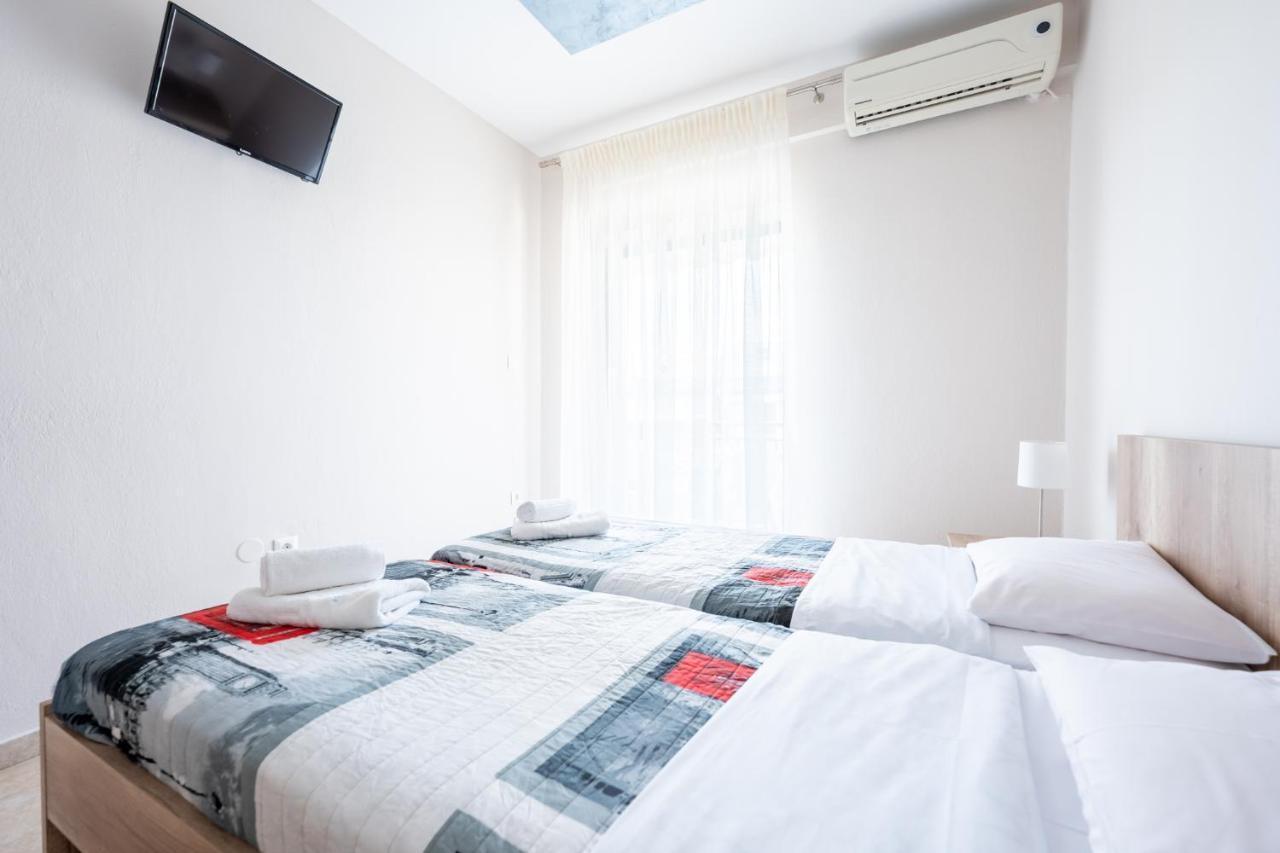 Milonas House Apartments Paralia Dionisiou Extérieur photo