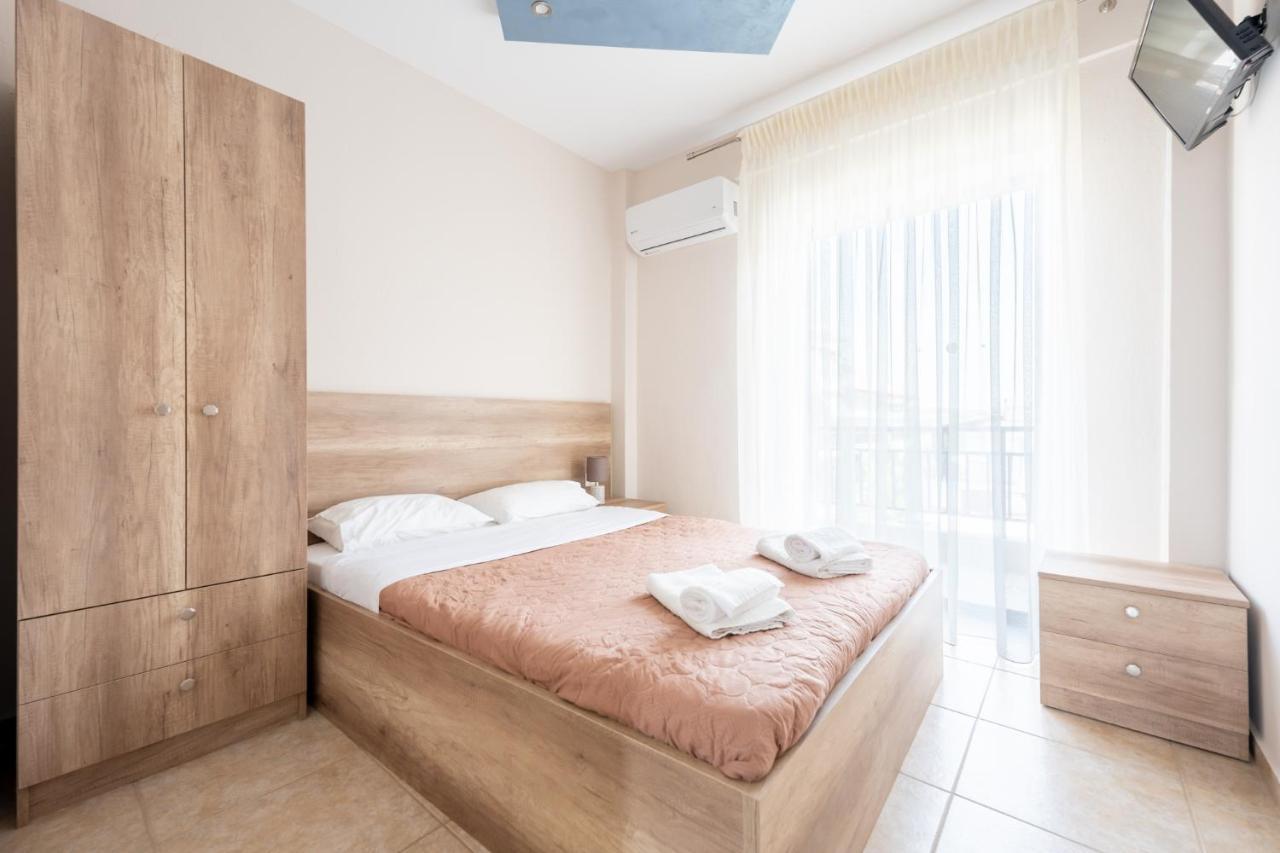 Milonas House Apartments Paralia Dionisiou Extérieur photo