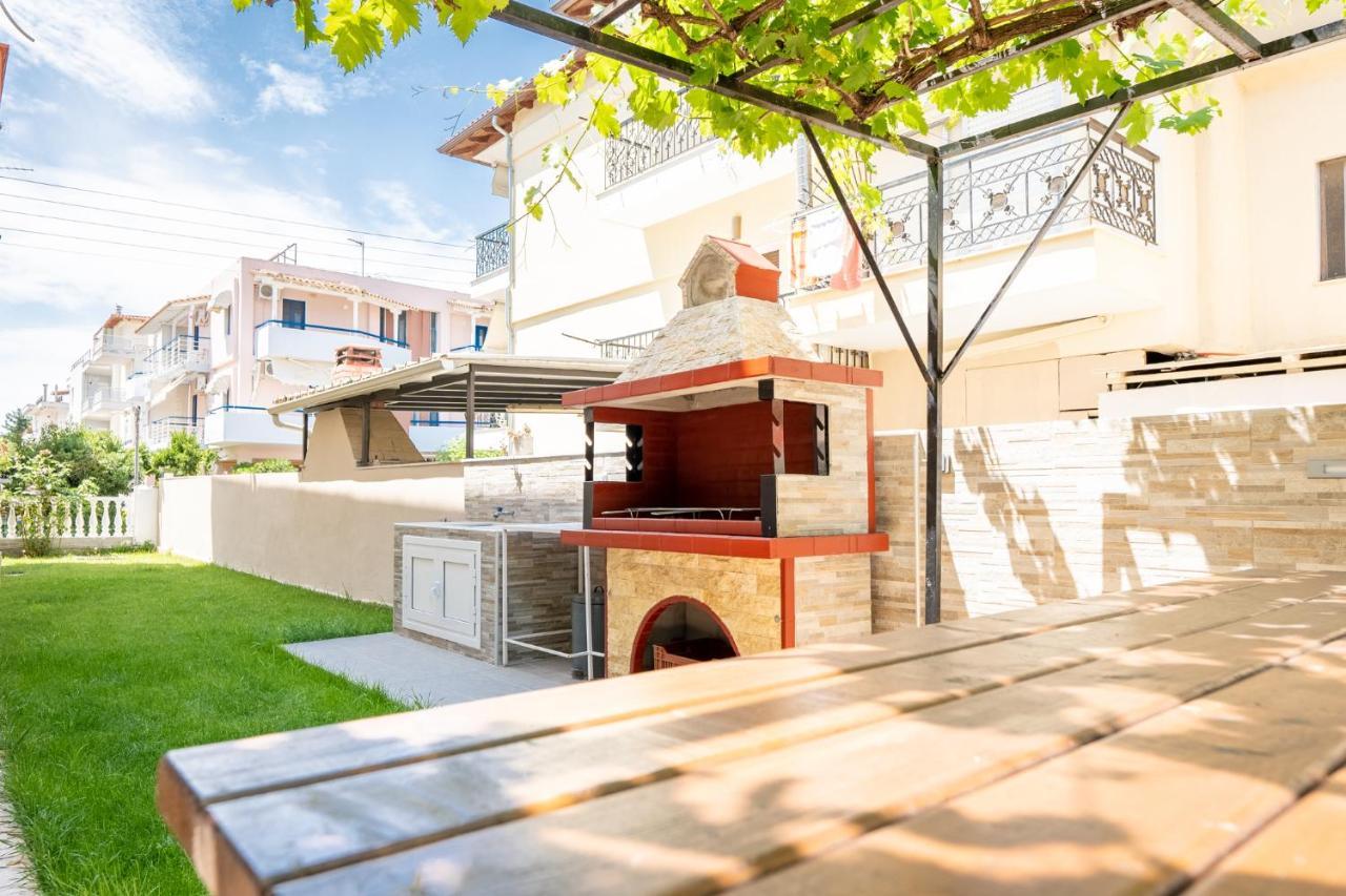 Milonas House Apartments Paralia Dionisiou Extérieur photo