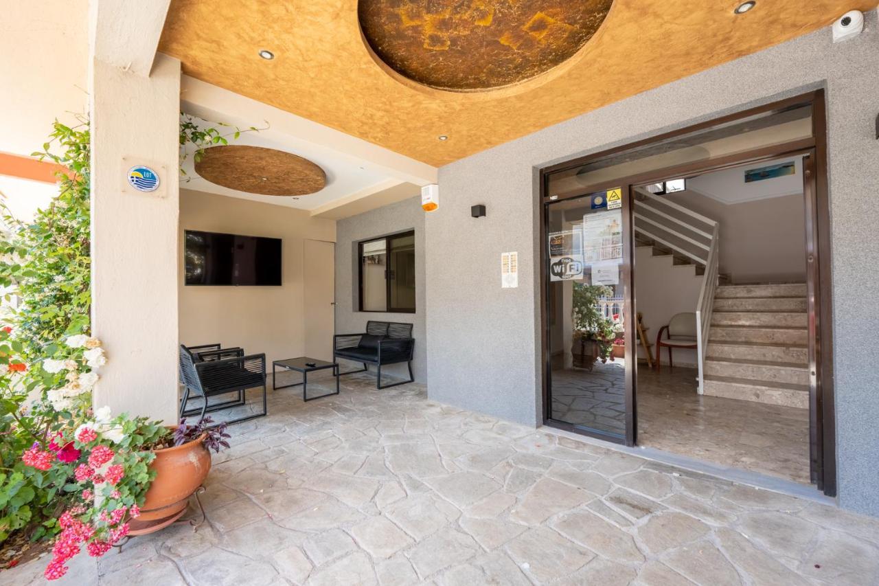 Milonas House Apartments Paralia Dionisiou Extérieur photo