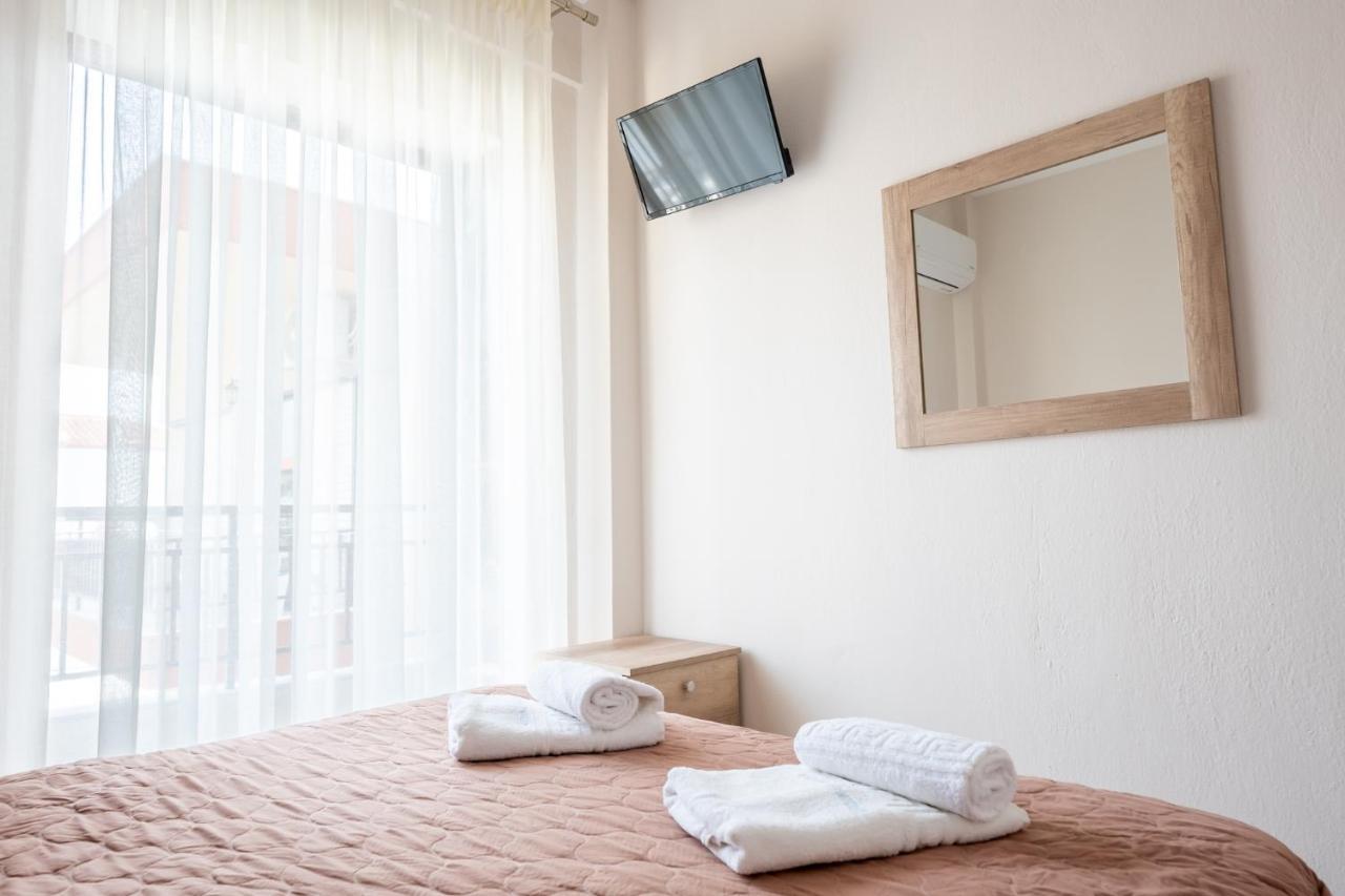 Milonas House Apartments Paralia Dionisiou Extérieur photo