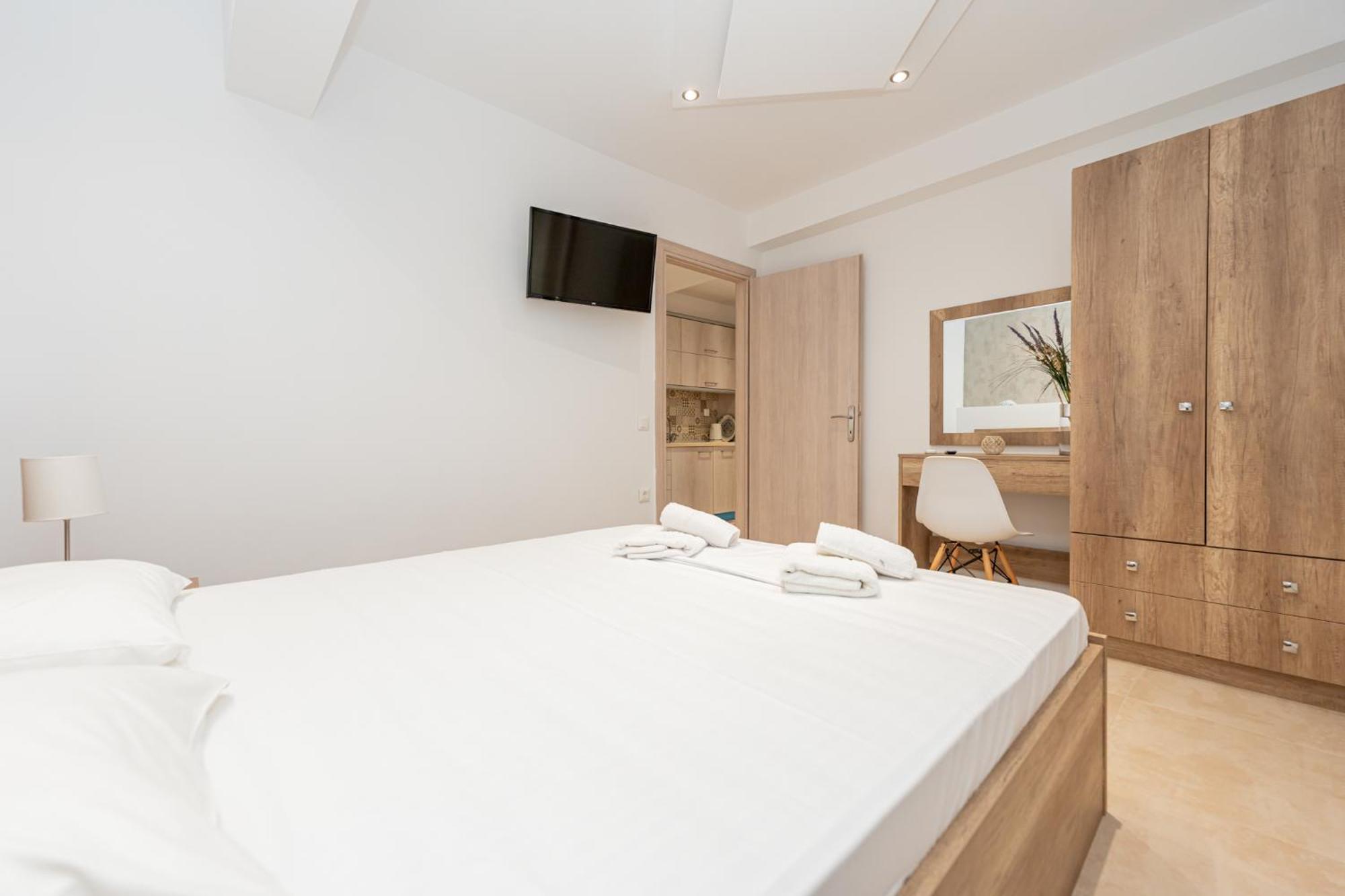 Milonas House Apartments Paralia Dionisiou Extérieur photo