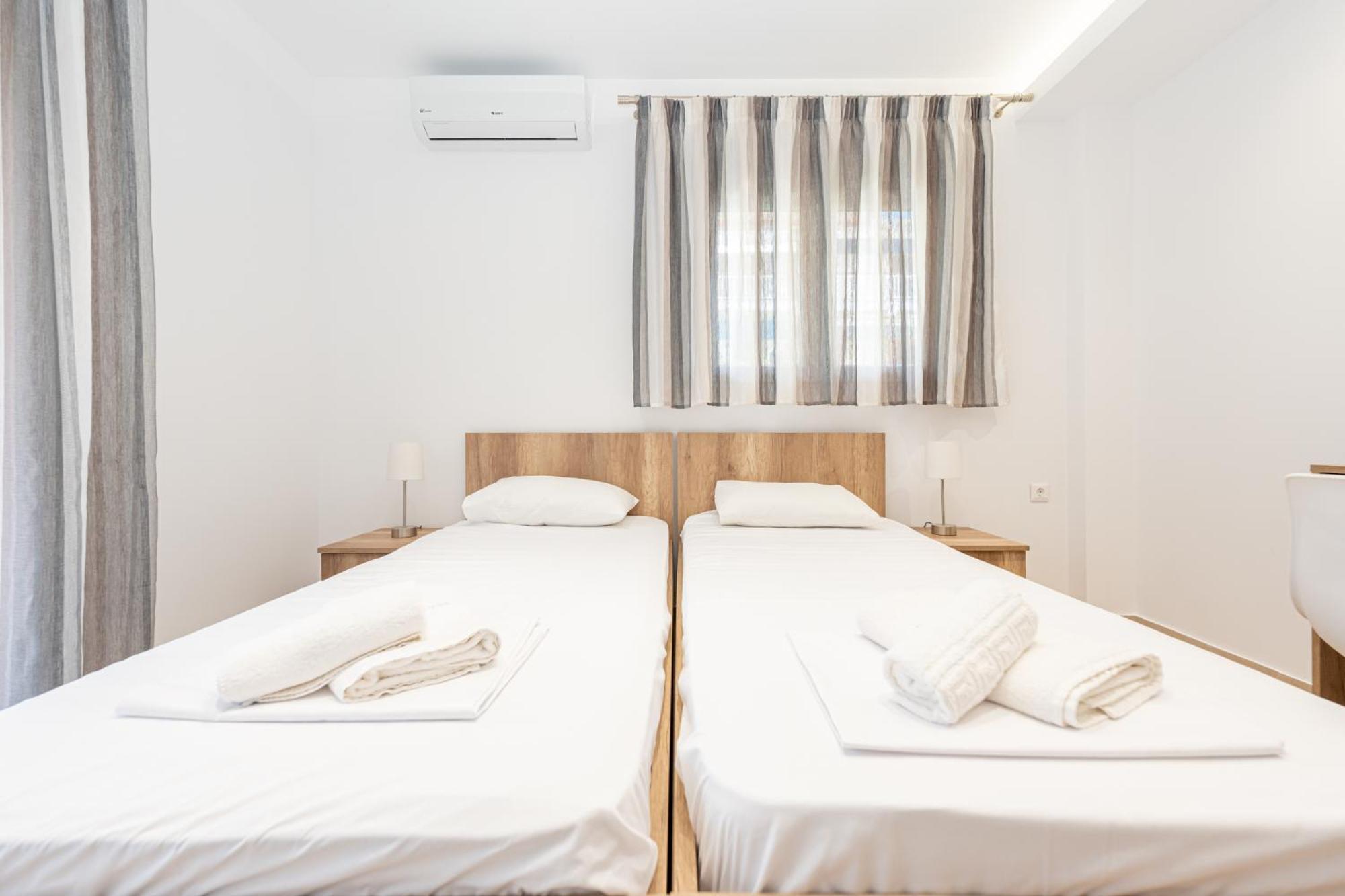 Milonas House Apartments Paralia Dionisiou Extérieur photo