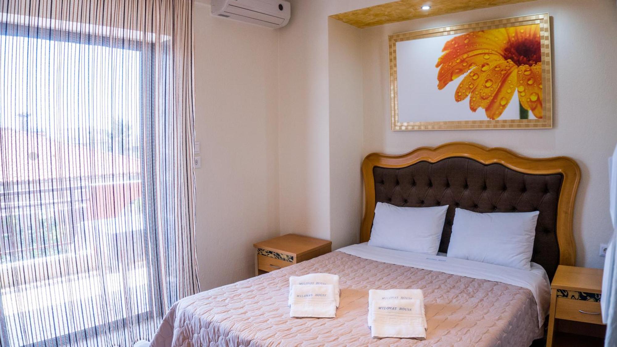 Milonas House Apartments Paralia Dionisiou Extérieur photo