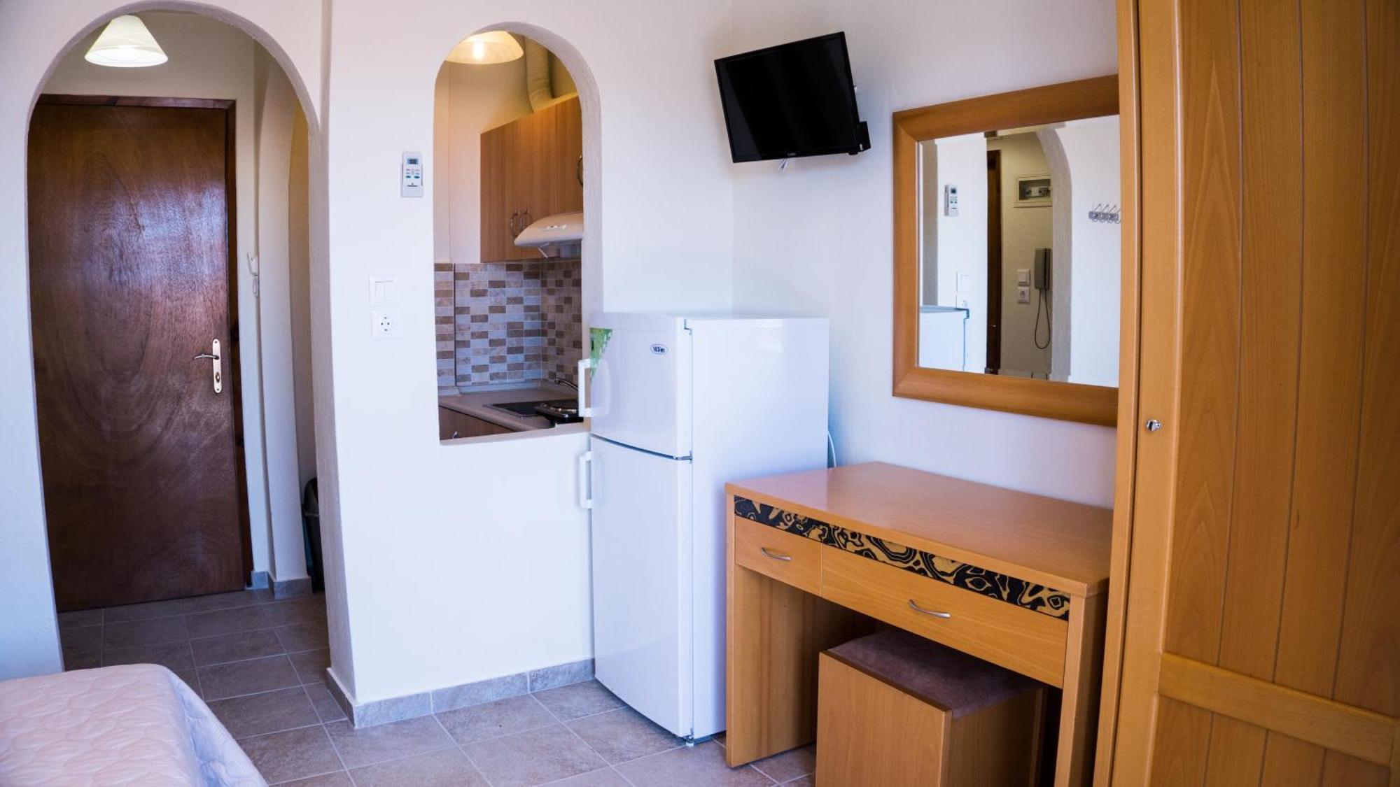 Milonas House Apartments Paralia Dionisiou Extérieur photo