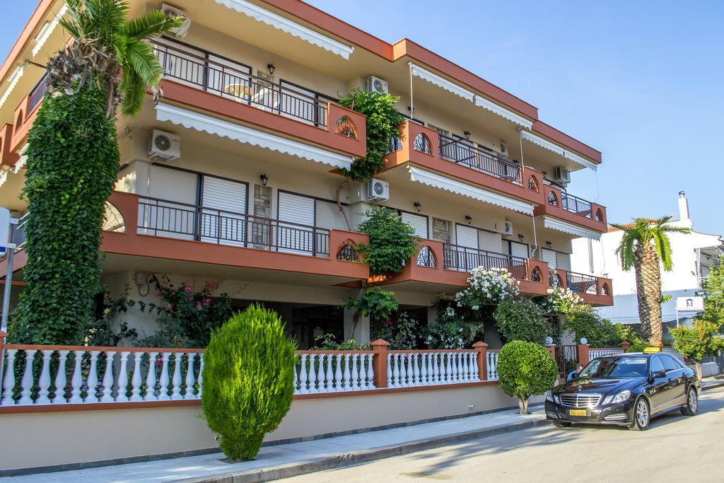 Milonas House Apartments Paralia Dionisiou Extérieur photo