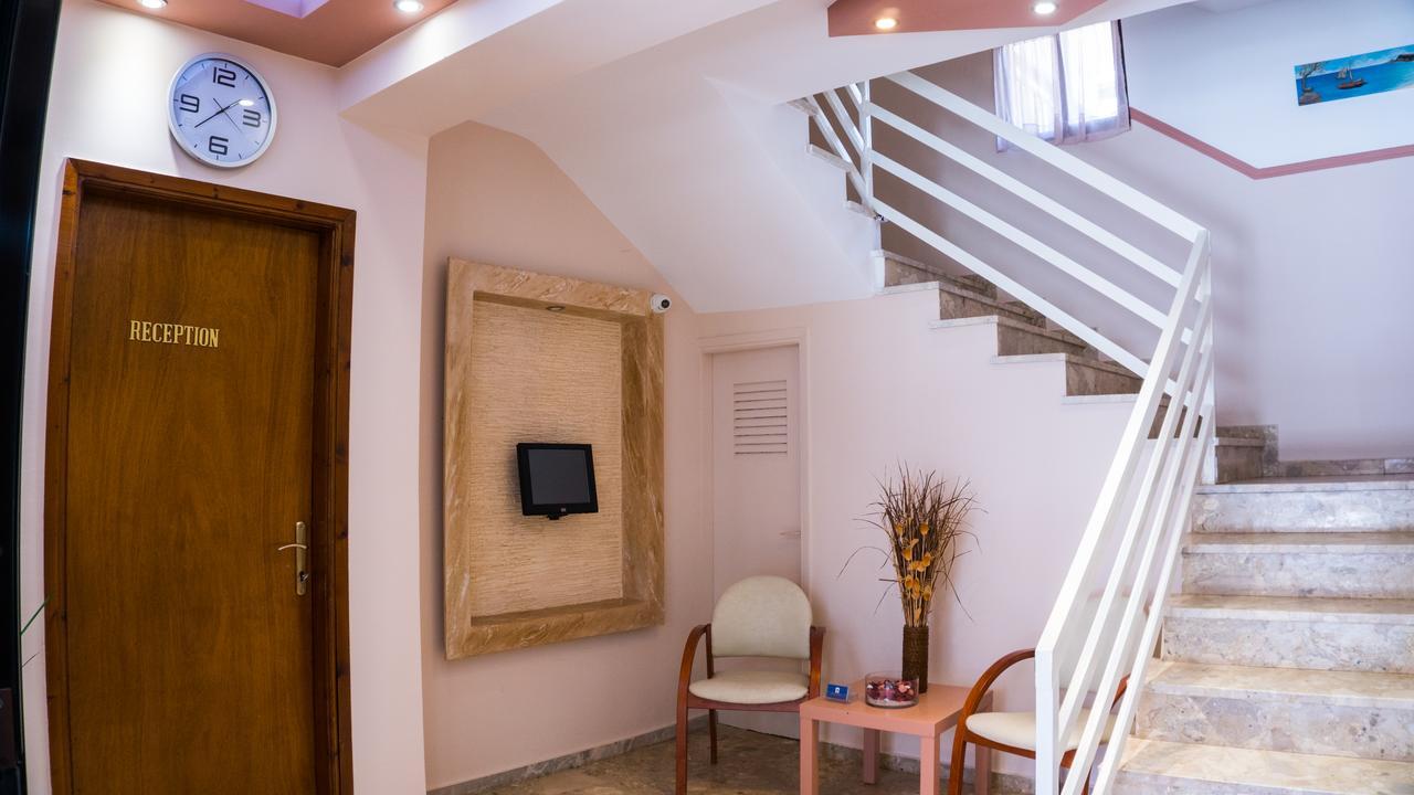 Milonas House Apartments Paralia Dionisiou Extérieur photo