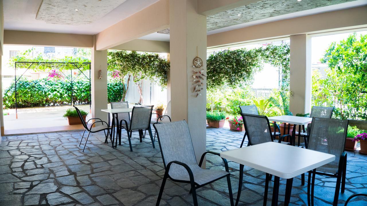 Milonas House Apartments Paralia Dionisiou Extérieur photo